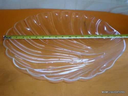 Scalloped Sea Shell 10 Quart Bowl buffet 18&#034; Carlisle IG718-07  clear Styrene