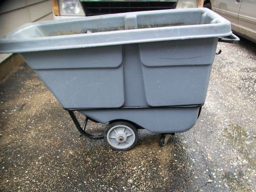 rubbermaid commercial tilt cart