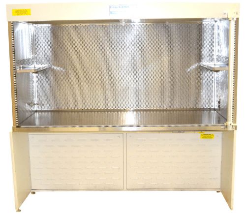 Edgegard Baker EG6320 laminar flow clean bench