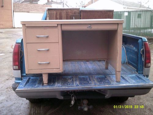 vintage invincible steel desk 45 .5&#034; long 30&#034; wide 29&#034; high