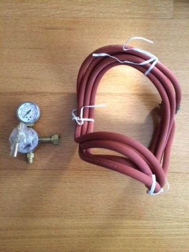 Harris Model 650L Gas Regulator Model 1-15 Included Hose. New