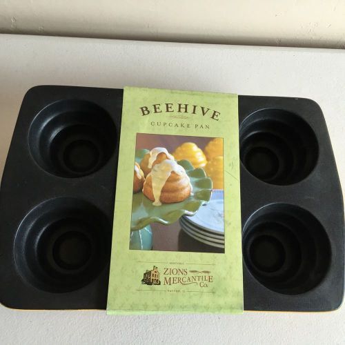 Bee Hive Cupcake Pan Brand New