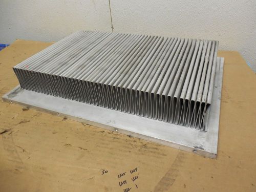 NO NAME ALUMINUM HEATSINK HEAT SINK SYNC PLATE SIZE 18-1/8&#034; x 13&#034; x 3-3/16&#034;