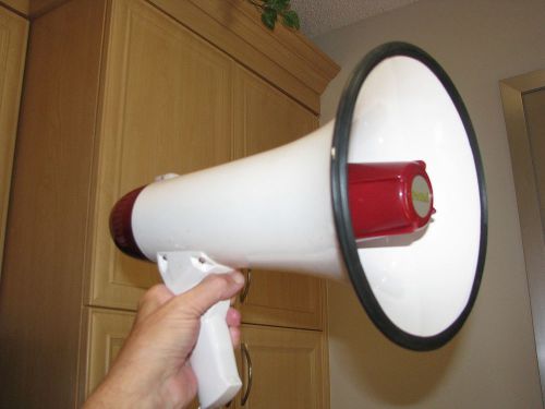 PitBull Power Portable Megaphone