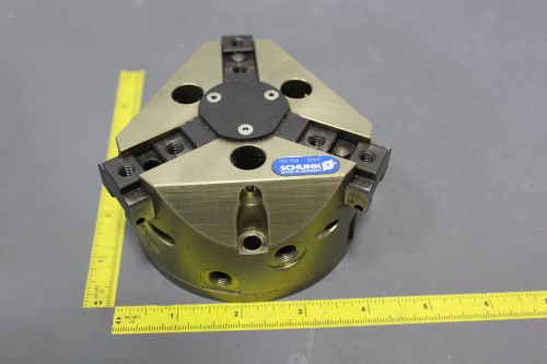 SCHUNK PNEUMATIC ROBOTIC 3 FINGER CENTRIC GRIPPER PZN- 100/2 300412 (S18-3-44F)