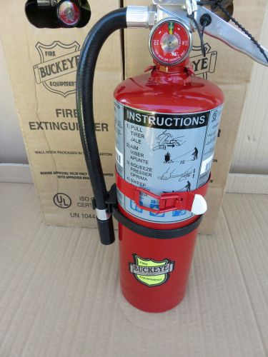 NEW 2014 &#034;BUCKEYE&#034; 5-LB ABC FIRE EXTINGUISHER WITH VEHICLE BRACKET