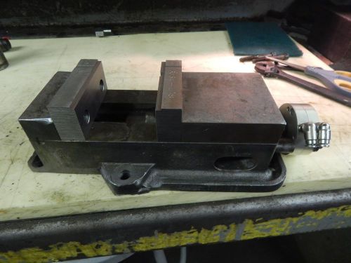 Kurt D40 4&#034; Pneumatic Vise