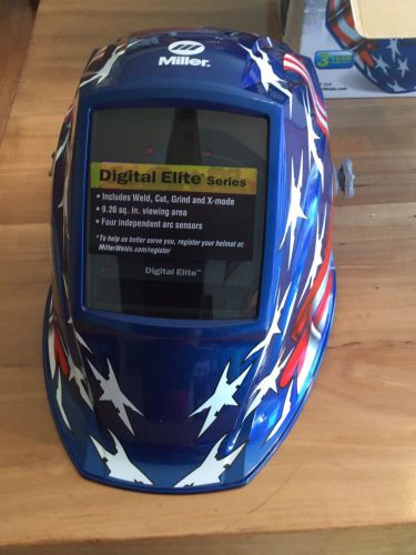 MILLER DIGITAL ELITE WELDING HELMET (STARS AND STRIPES ll)