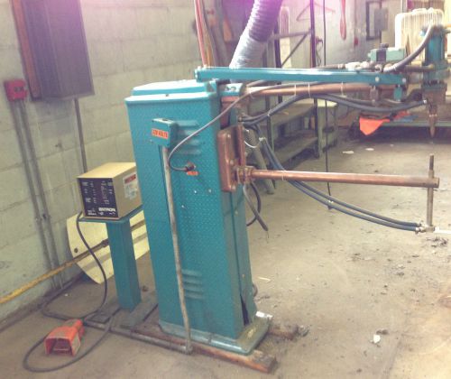 HOFFMAN CHICAGO INC WELDER 5 KVA (6008)