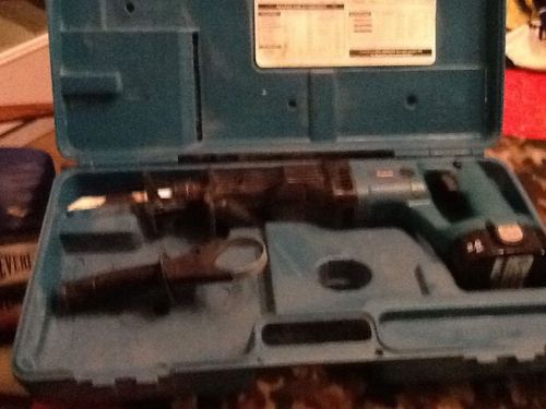 Makita JR180D 18V CORDLESS RECIPROCATING SAW w/CASE and Battery. NO CHARGER!