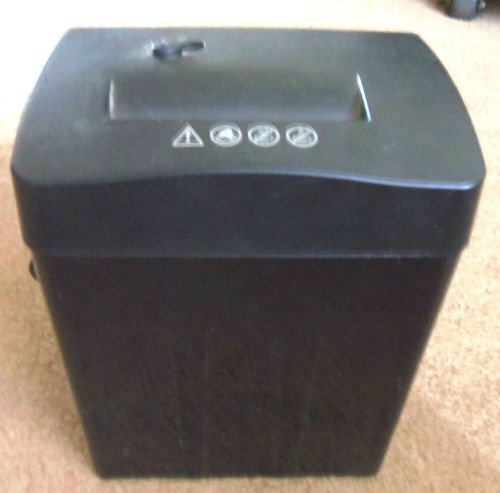 Small Criss Cross Office Paper Shredder Used PS-045/B