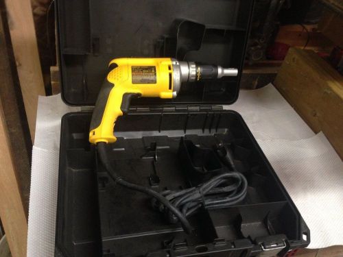 NEW Dewalt DW272 Drywall Screw Driver