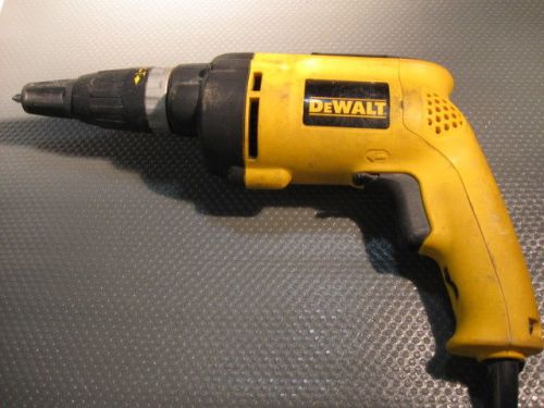 DeWalt DW257 VSR Deck/Drywall Srewdriver Flooring Screw Gun Type 2 Works Great!