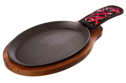 Update International CIZPH-15/SET Cast Iron Fajita Platter Set with Wood