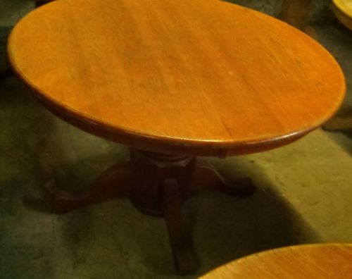 4 ROUND 48&#034; RESTAURANT TABLES OAK TOPS