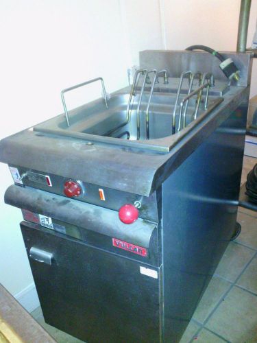 Vulcan Deep Fryer /208v 3 phase / Model # VF1. Very Clean!  / On Wheels!