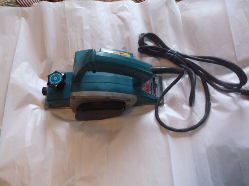 MAKITA  POWER  HAND PLANER     MODEL NO.1900B