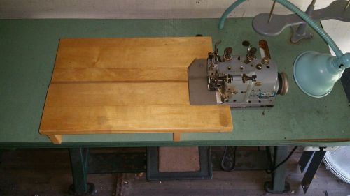 MERROW INDUSTRIAL SEWING MACHINE