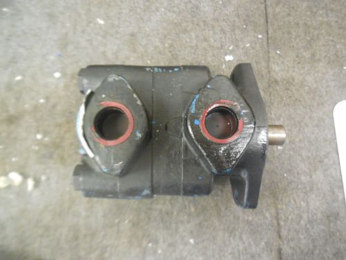 NEW VICKERS VANE PUMP 283325-3 # M2 210 25 6C13 S2