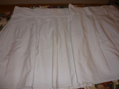 Gourmet Table Skirting Polyester &amp; Cotton 14&#039; x 28&#034; used White Skirt #C + clips