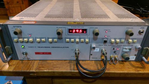 Tektronix 1450-1 Television Demodulator w/UHF Down Converter TDC2