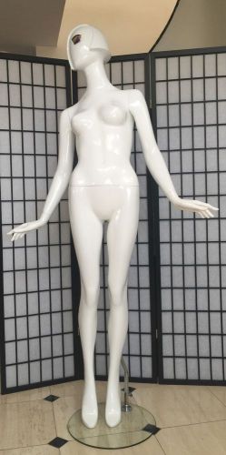 Fiberglass White Female Mannequin Egghead Full Body Fashion Clothes Display