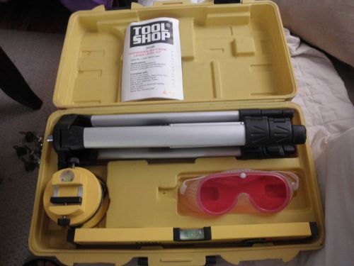 TOOL SHOP PROFESSIONAL MULTI-BEAM LASER LEVEL KIT CLASS lllA 3mW 650nm