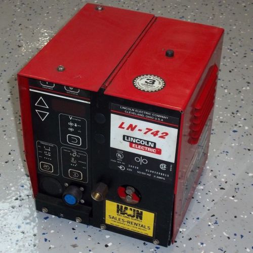Lincoln electric 42v 4a 50/60hz mig wire feeder, ln-742 for sale