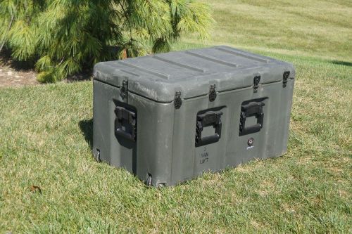 Pelican Hardigg Trunk Military  33 x19 x21&#034; Wheeled Case. W/ Foam Compare TL500I