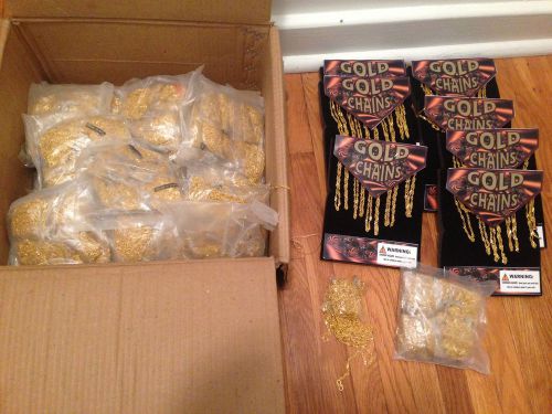 2600 gold chains for 1&#034; inch vending northwestern and beaver with display cards for sale