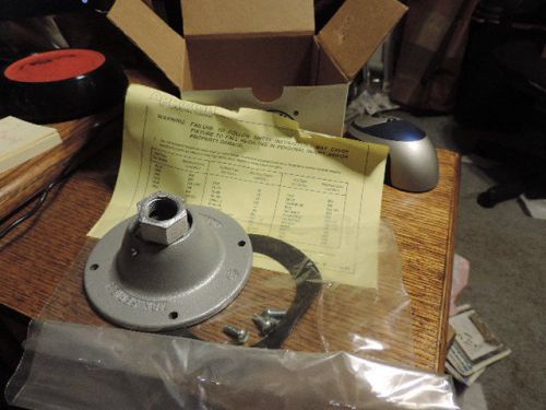 Appleton electric jbk-50-bs flexible fixture hanger,1/2in hub,iron for sale