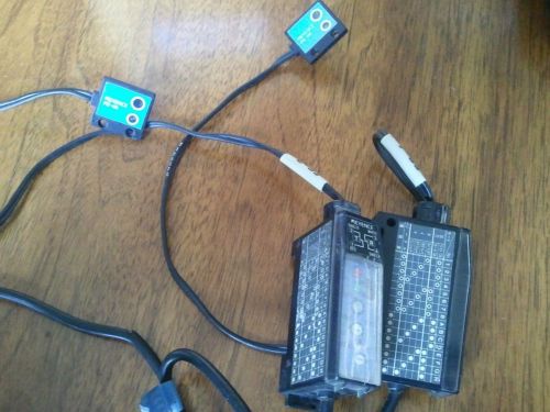 (2) Keyence PS2-61 Ultra-Small Photoelectric Amplifier Sensor w/ keyence PS-46