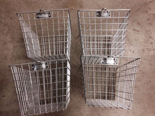 (4) Vtg 13&#034;x 9&#034;x 8&#034; Industrial Metal Wire School/Pool/Gym Locker Baskets