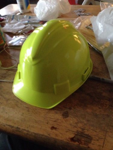 Box Of 6 JACKSON SAFETY 20396 Hard Hat, Front Brim, Slotted, 4-Ratchet