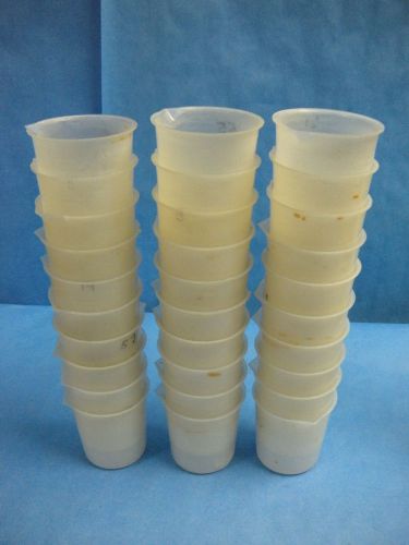 Mallinckrodt 250ml Plastic Beaker Lot of 30