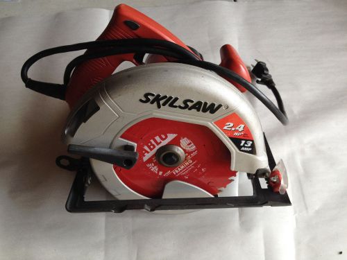 SKIL 2.4 HP 7-1/4 inch Circular Saw. SKILSAW 5585-01