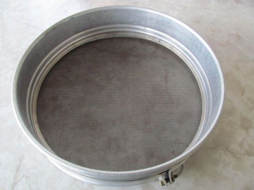 VINTAGE ALUMINUM SIEVE WEAREVER TAC CO 16 1/2&#034; ENGRAVED GRAFTON BAKERY ( WV )