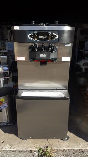 2011 Taylor C713 Soft Serve Frozen Yogurt Ice Cream Machine 1 Phase Air