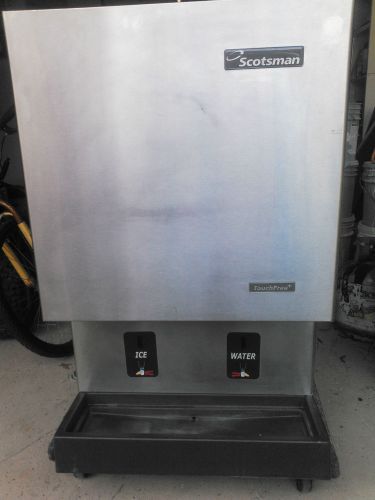 Scotsman MDT5N25-1B Touchfree 523 LB. ice maker and water machine