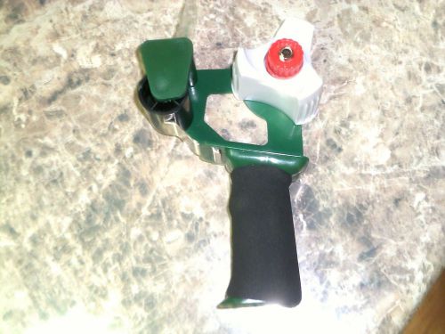 PACKING TAPE DISPENSER/ROLLER BY DUCT TAPE -DISPENSER FOR SHIPPING TAPE