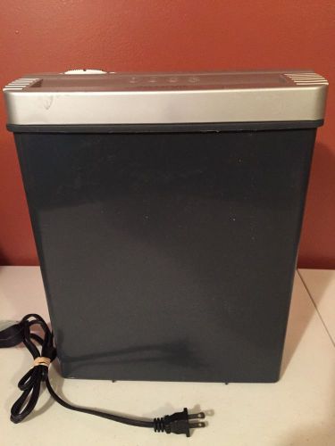 Dynex Strip Cut Paper Shredder Model DX-OP102971 Tested and Works