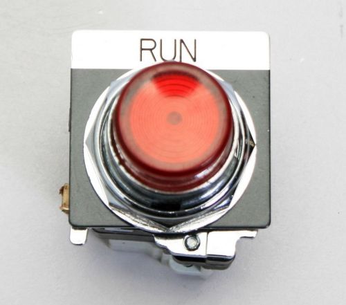 Cutler hammer lighted push button series 10250t/91000t/e34 75g run switch red for sale