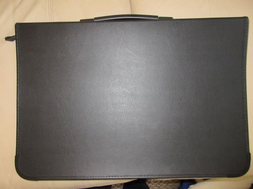 Start 2 art presentation portfolio case zippered multi-ring binder euc for sale