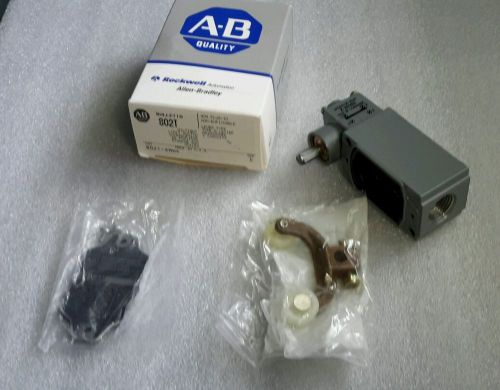 ALLEN BRADLEY 802T-AMW4 OILTIGHT LIMIT SWITCH SERIES D NEW $149