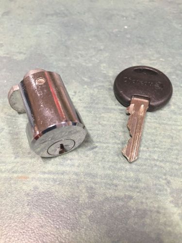 Chateau Bezel Locks Single Key