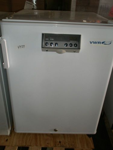 VWR UNDERCOUNTER LAB FREEZER SF-L6111W - TESTED AT MINUS 25 DEGREES F