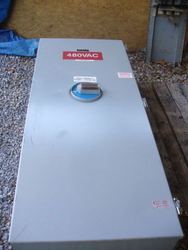 800 amp, 800 volt, enclosed circuit breaker for sale