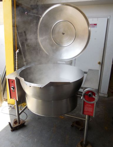 Commercial Tilt Skillet, 35 Gallon, Vulcan VGTRS35, Natural Gas, Manual Tilt