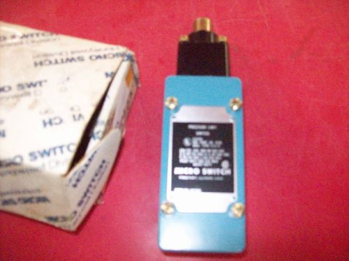 NEW! MICRO SWITCH HEAVY DUTY LIMIT SWITCH 2ML1 -NR