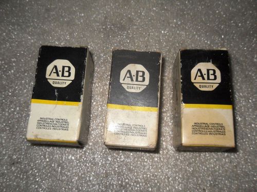 (V4-1) 1 LOT OF 3 NIB ALLEN BRADLEY 700-HN101 RELAY SOCKETS